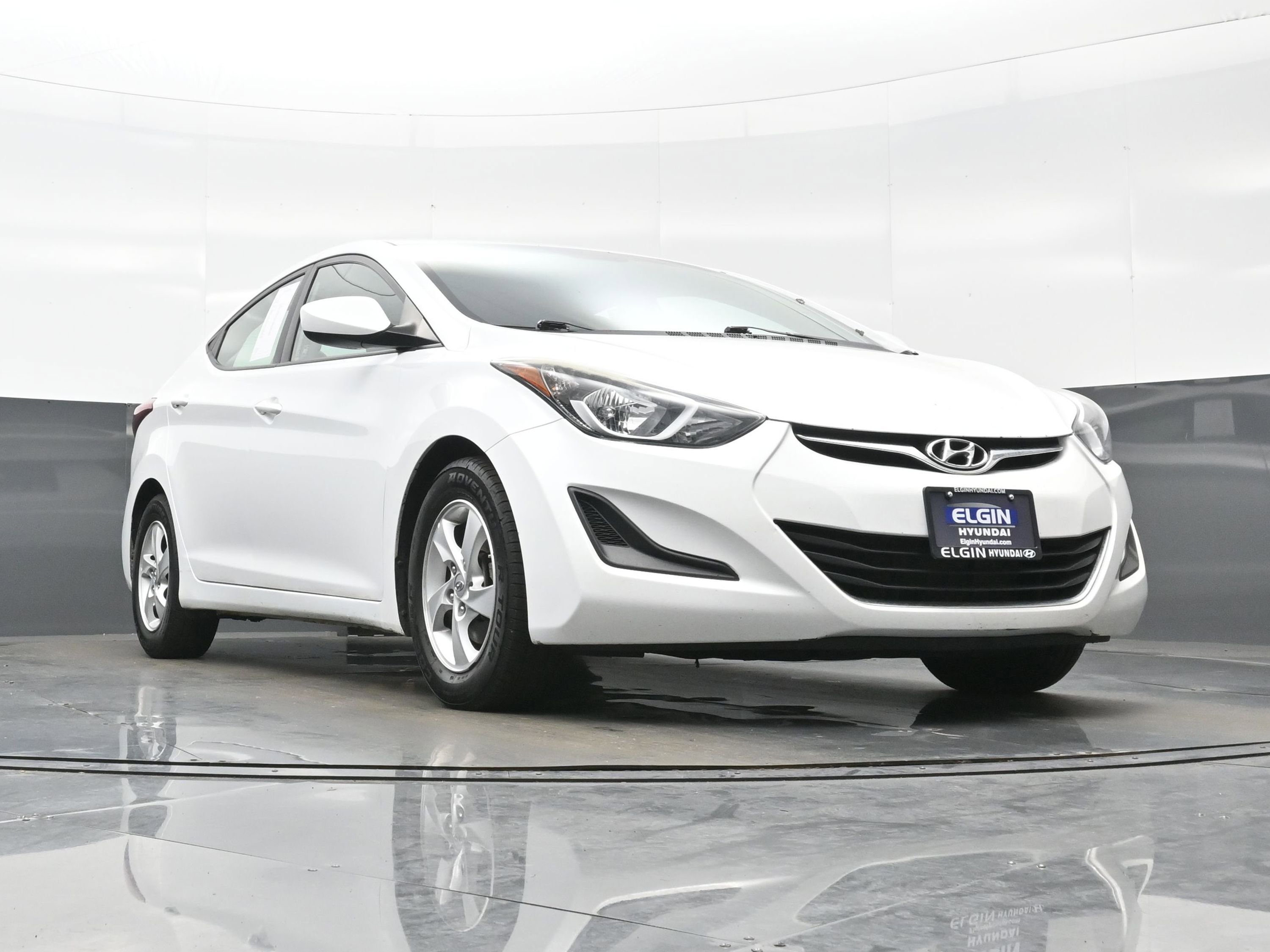 Used 2015 Hyundai Elantra SE FWD image 28
