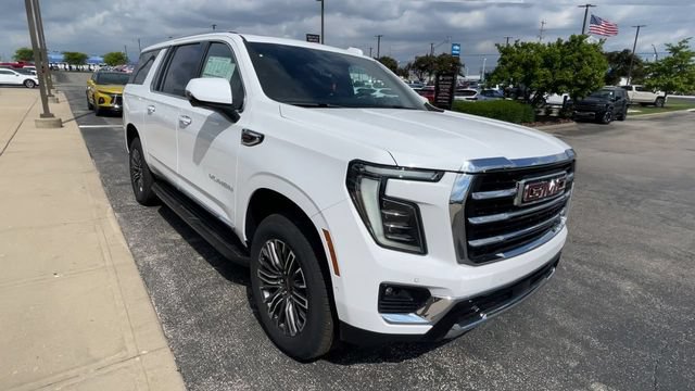 New 2026 GMC Yukon XL Elevation w/ Elevation Premium Package AWD/4WD image 4