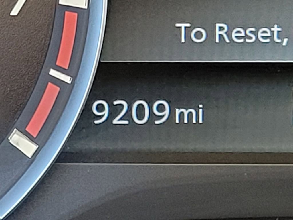 Used 2024 Nissan Titan SV w/ SV Convenience Package image 28