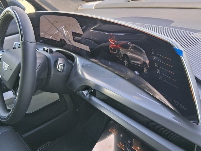 New 2026 Cadillac Vistiq Sport w/ LPO, Floor Liner Package image 13