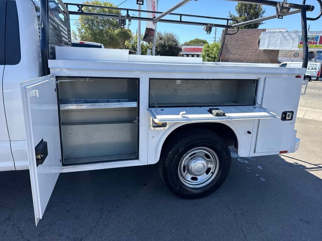 Used 2019 Ford F350 XL w/ Power Equipment Group RWD image 7