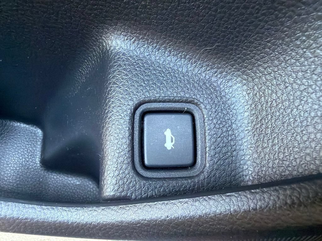 Used 2018 Honda Accord EX-L image 40