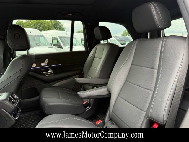 Used 2025 Mercedes-Benz GLS 450 4MATIC image 22