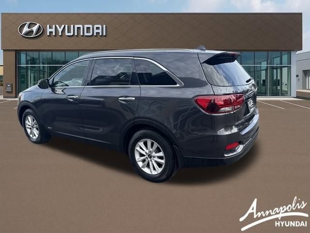 Used 2019 Kia Sorento LX w/ LX Convenience Package image 3