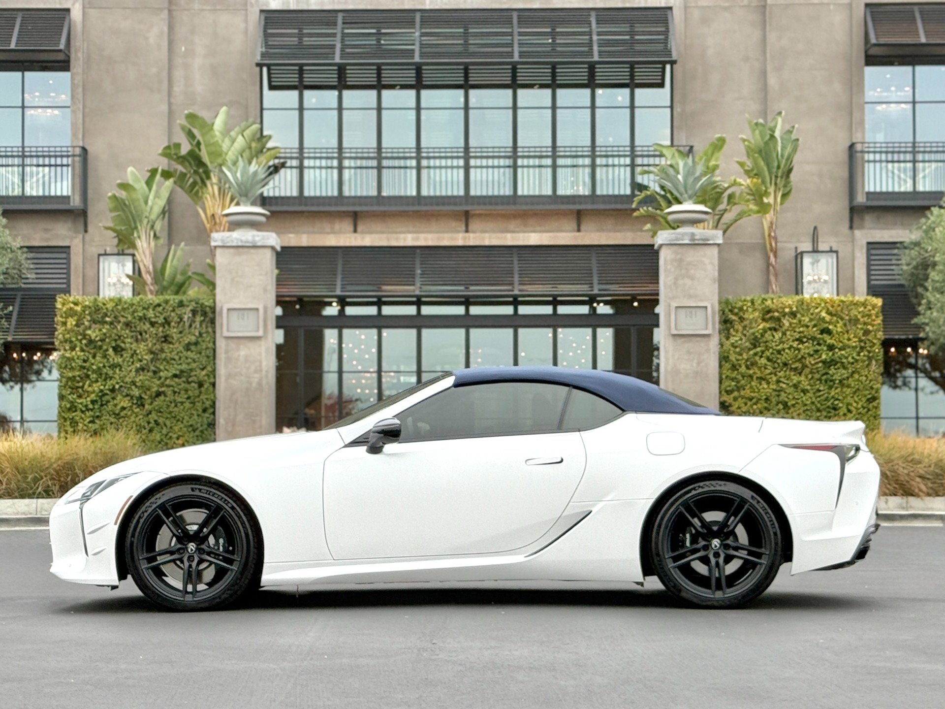 Used 2024 Lexus LC 500 Convert w/ Inspiration Series image 6
