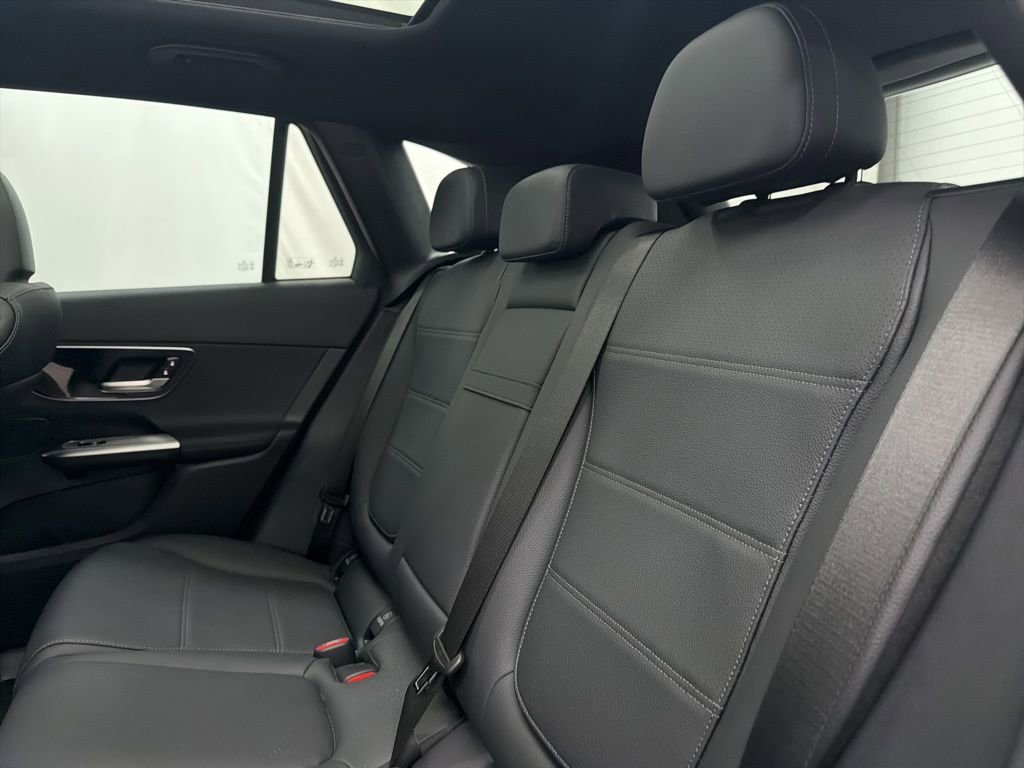 New 2026 Mercedes-Benz GLC 300 4MATIC image 19