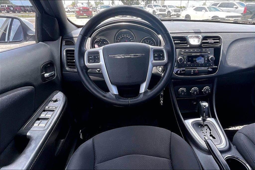 Used 2013 Chrysler 200 Touring w/ S Exterior Appearance Pkg FWD image 8