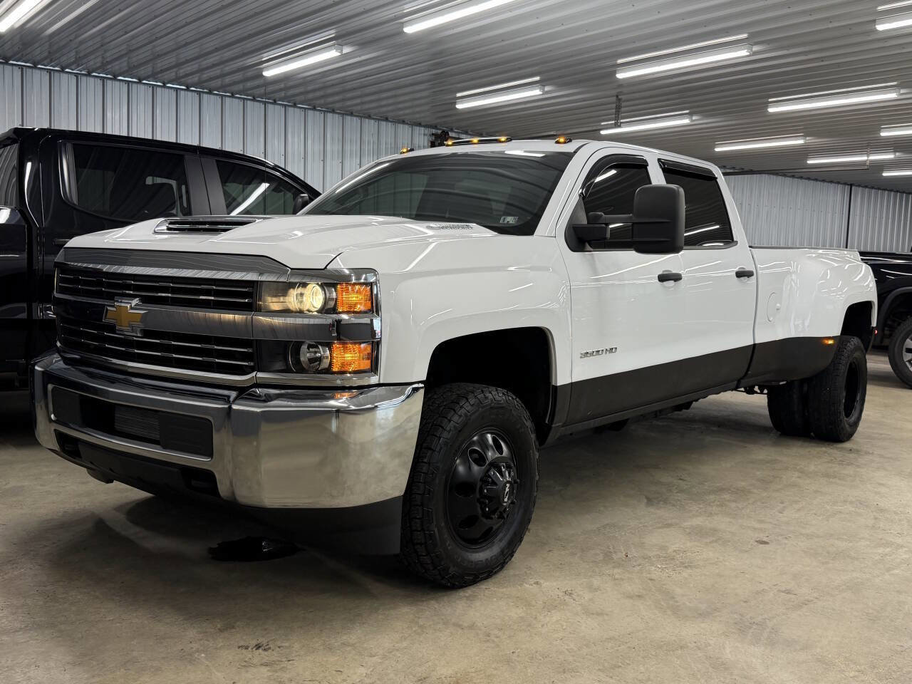 Used 2018 Chevrolet Silverado 3500 W/T image 8