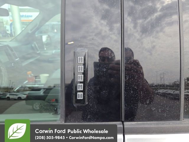 Used 2017 Ford F150 XLT w/ Equipment Group 302A Luxury image 18