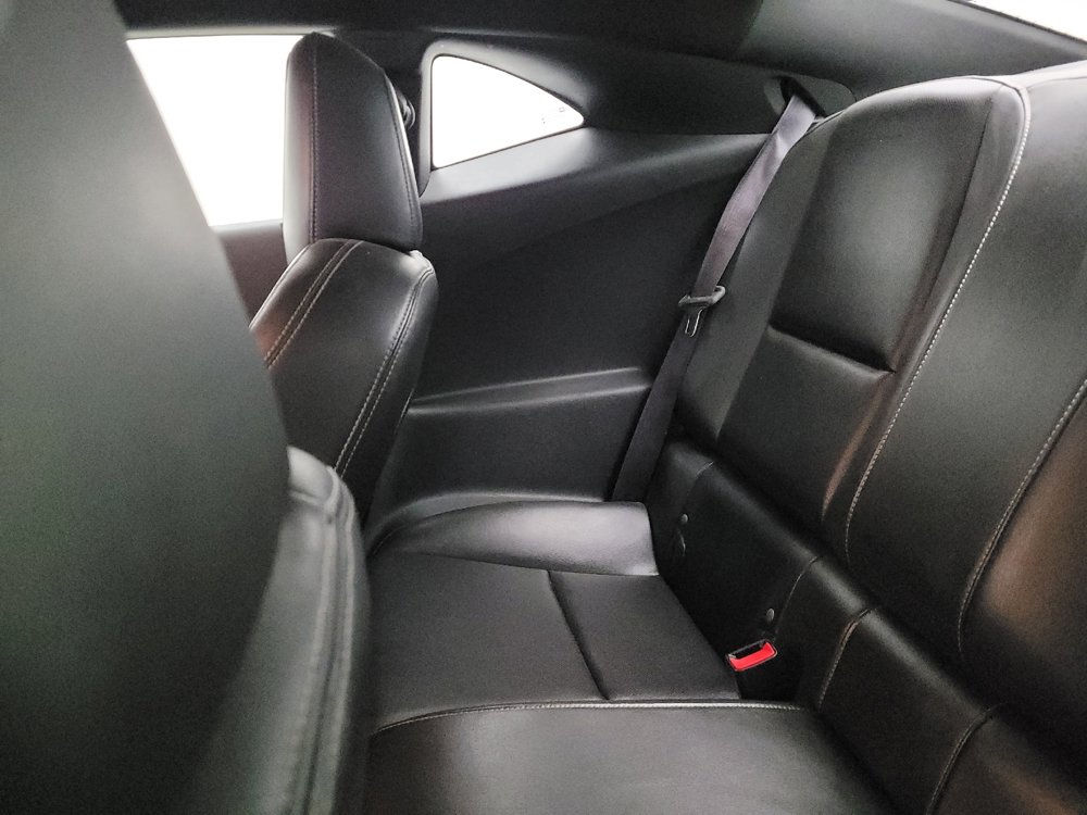 Used 2015 Chevrolet Camaro LT RWD image 18