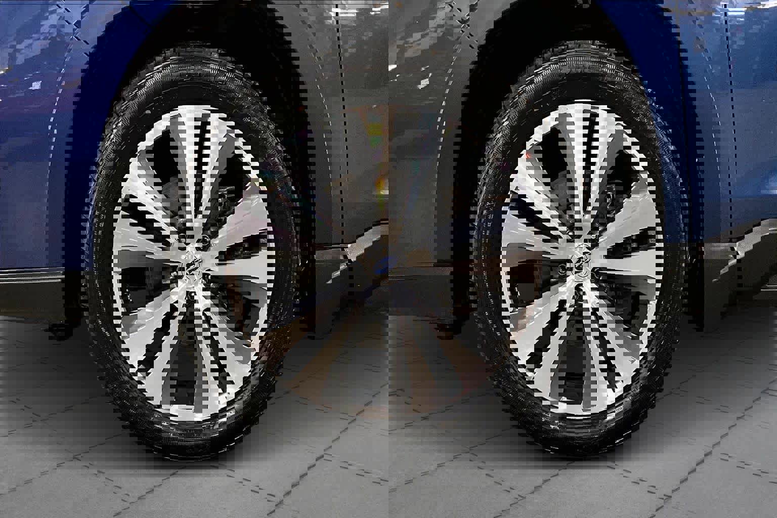 Used 2019 Subaru Ascent Premium image 11