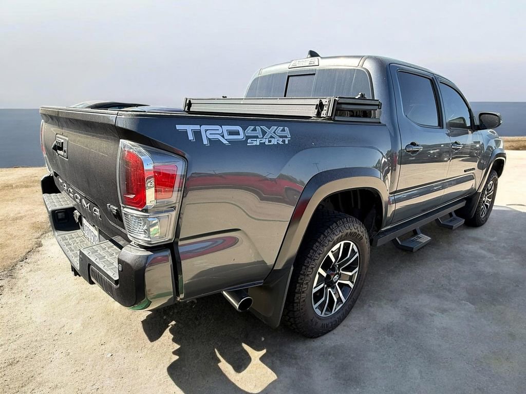 Used 2021 Toyota Tacoma TRD Sport w/ Technology Package image 4