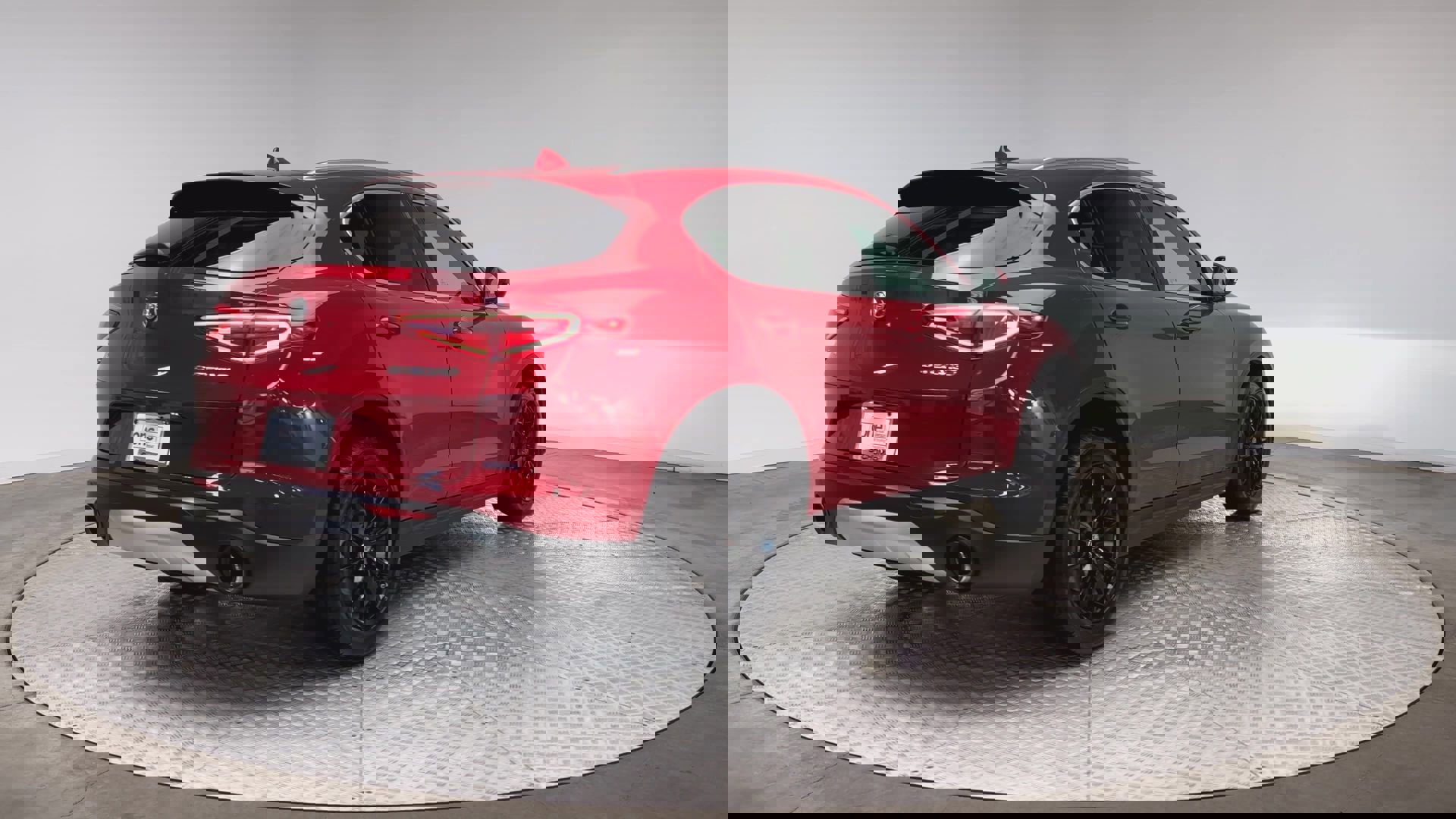 Used 2018 Alfa Romeo Stelvio Ti image 8