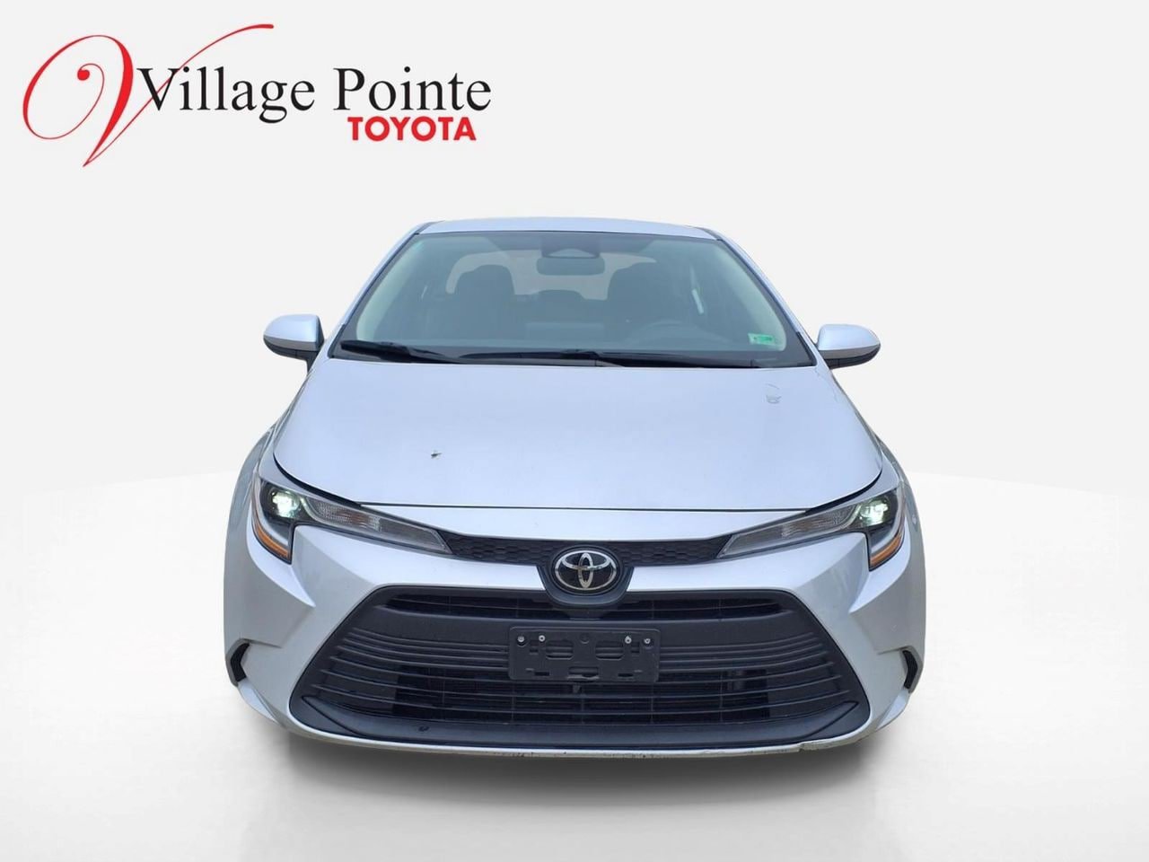 Used 2024 Toyota Corolla LE FWD image 8
