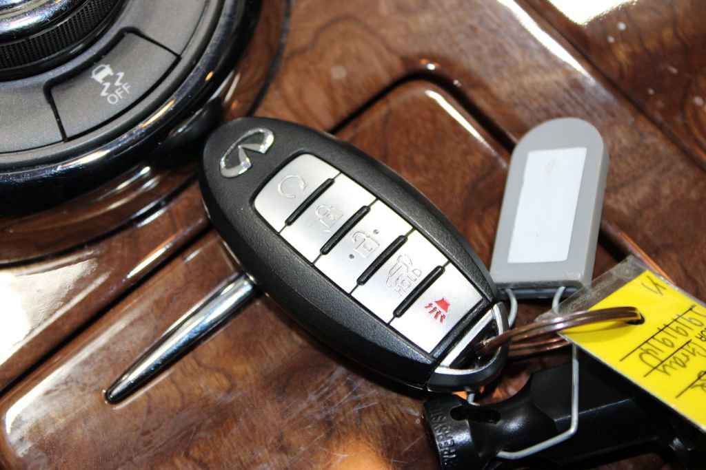 Used 2018 INFINITI QX80 4WD w/ Driver Assistance Package image 55