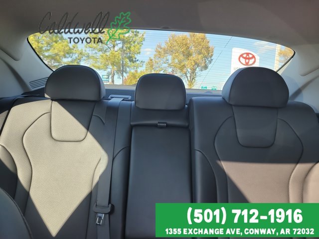 Used 2023 Hyundai Elantra Limited image 24