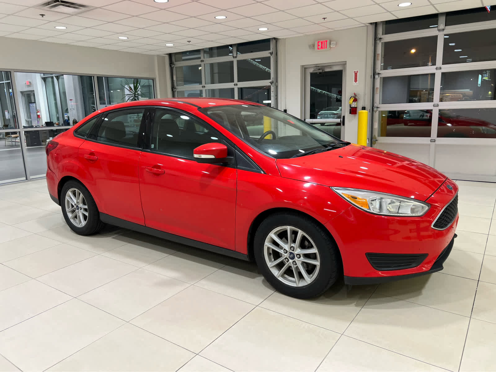 Used 2016 Ford Focus SE image 1