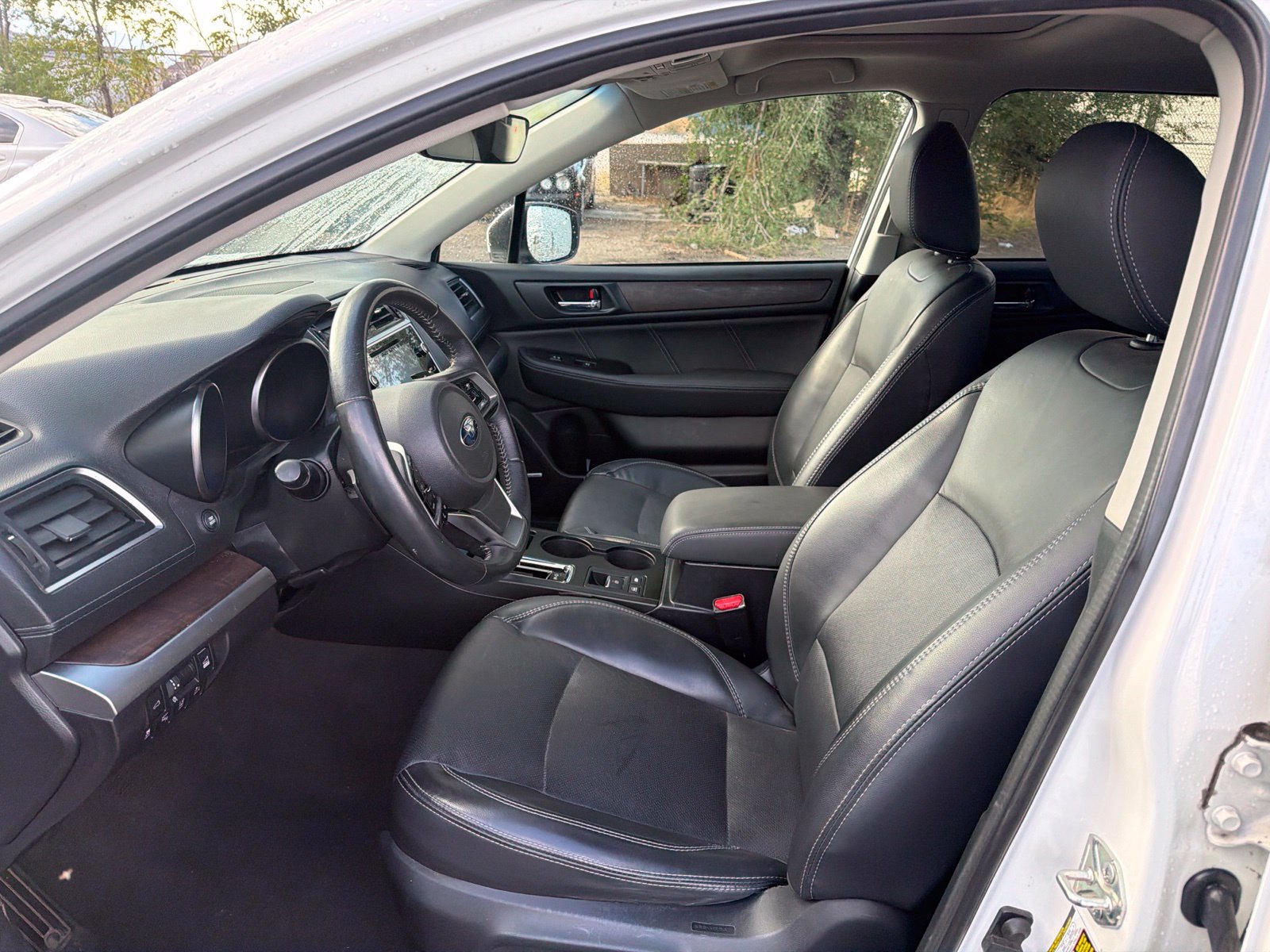 Used 2019 Subaru Outback 3.6R Limited w/ Popular Package #2 AWD/4WD image 7