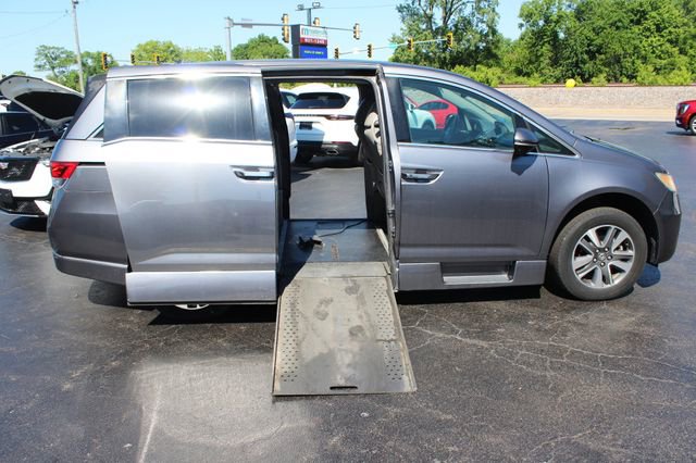 Used 2014 Honda Odyssey Touring Elite image 13
