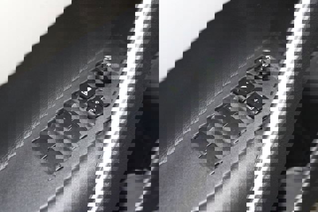 Used 2023 Toyota Corolla Cross L image 9