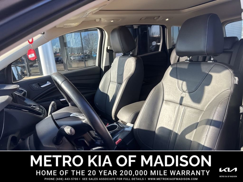 Used 2013 Ford Escape Titanium w/ Class II Trailer Tow Pkg image 16