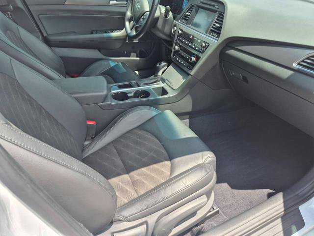 Used 2017 Hyundai Sonata Sport w/ Value Edition Package 02 FWD image 15