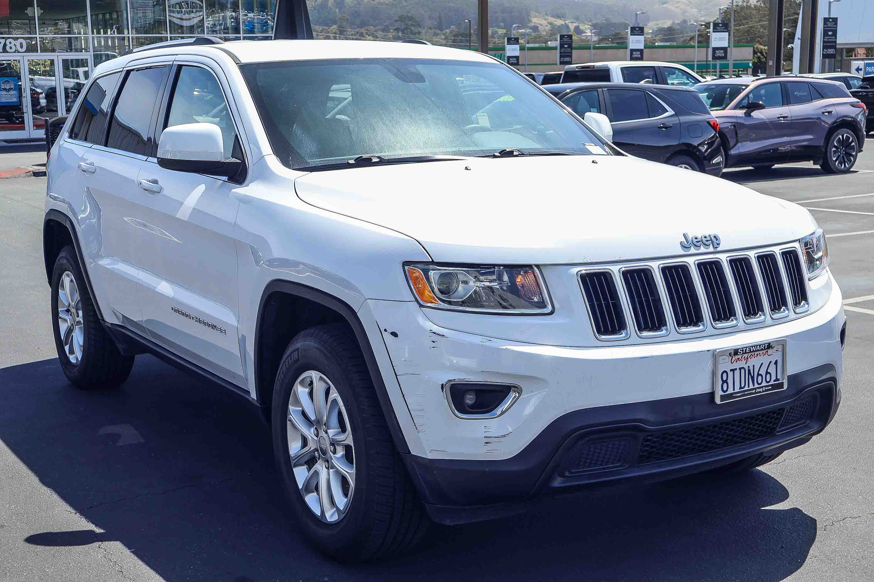 Used 2015 Jeep Grand Cherokee Laredo w/ Quick Order Package 23E AWD/4WD image 17