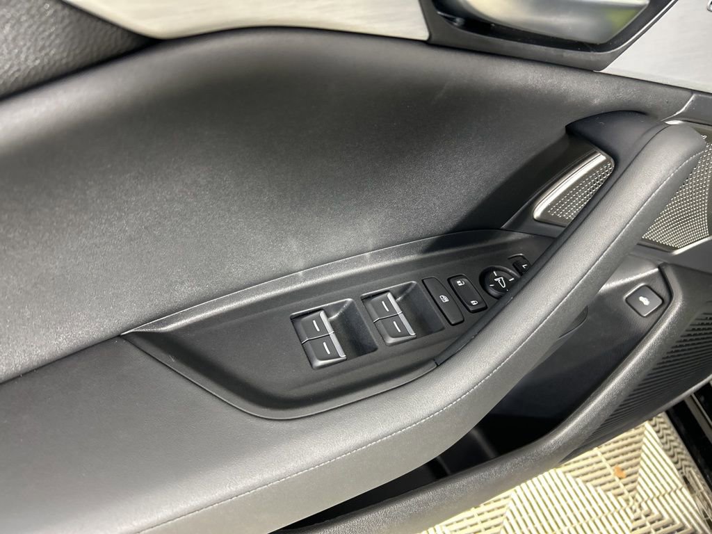 Used 2023 Acura TLX w/ Technology Package image 13