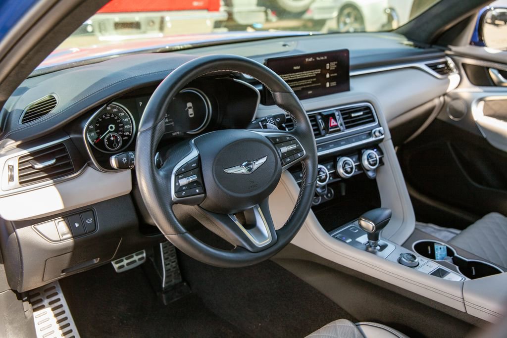 Used 2023 Genesis G70 3.3T w/ Sport Prestige Package image 10