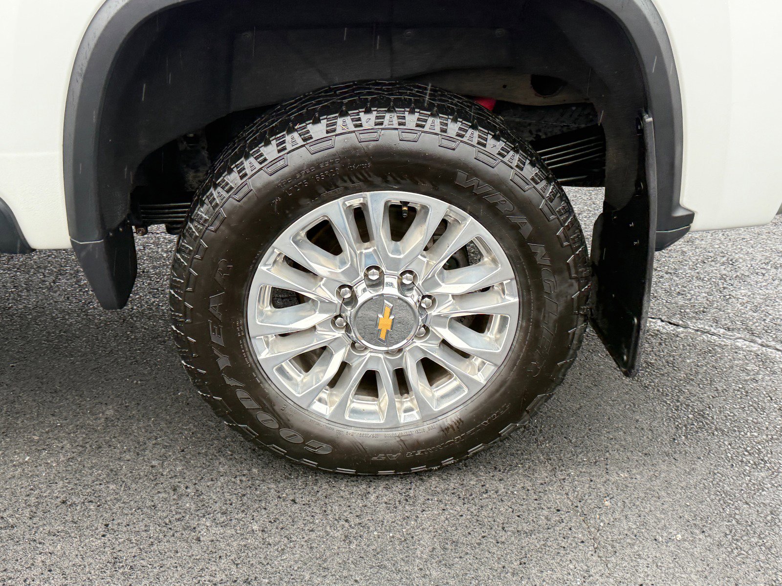 Used 2022 Chevrolet Silverado 2500 High Country w/ Z71 Off-Road Package image 10