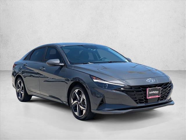 Used 2023 Hyundai Elantra SEL w/ Convenience Package FWD image 3