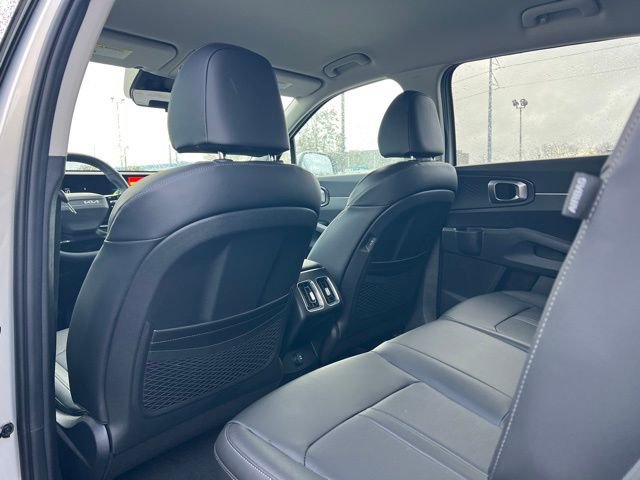 New 2026 Kia Sorento S image 13