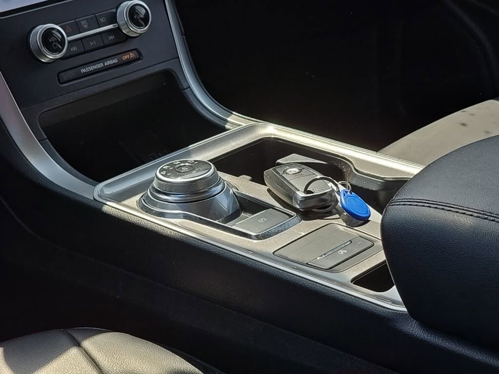 Used 2023 Ford Edge SEL AWD/4WD image 13