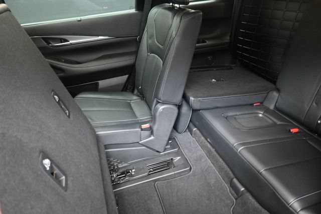 Used 2023 INFINITI QX60 Luxe w/ Cargo Package AWD/4WD image 32