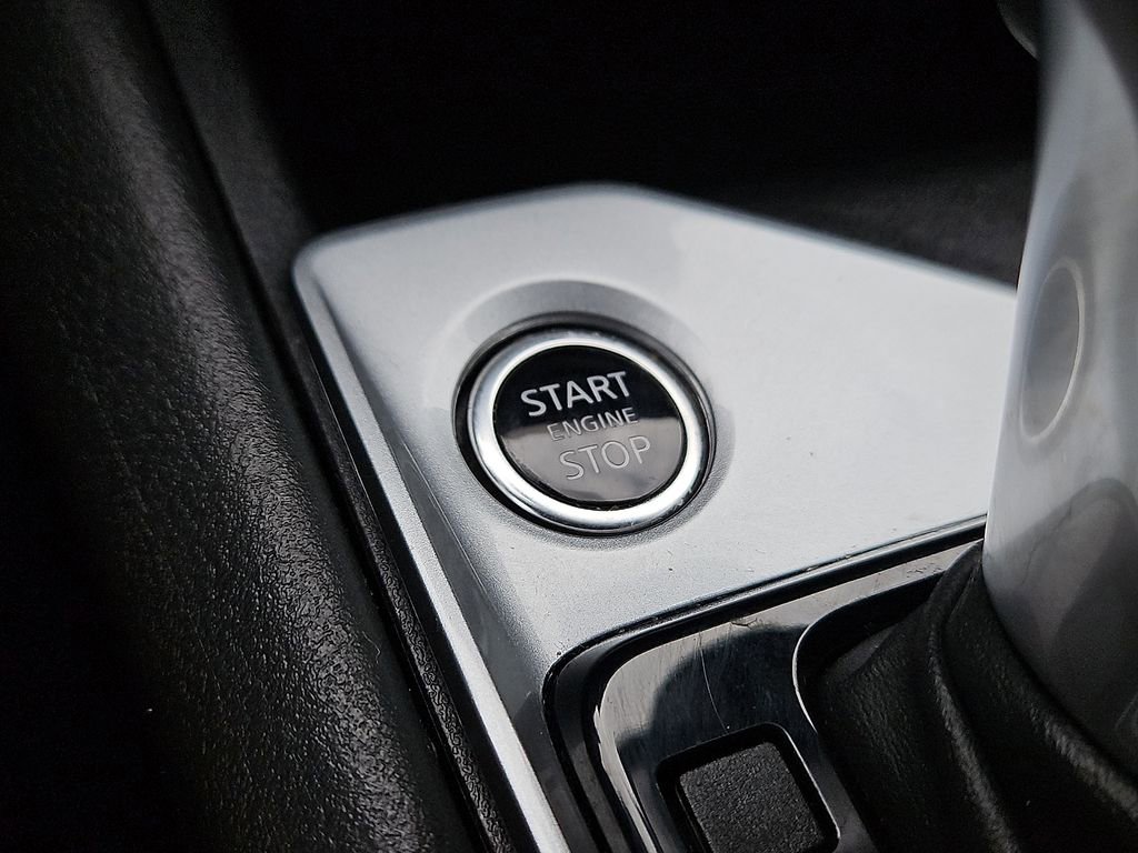 Used 2025 Nissan Altima 2.5 SV image 25