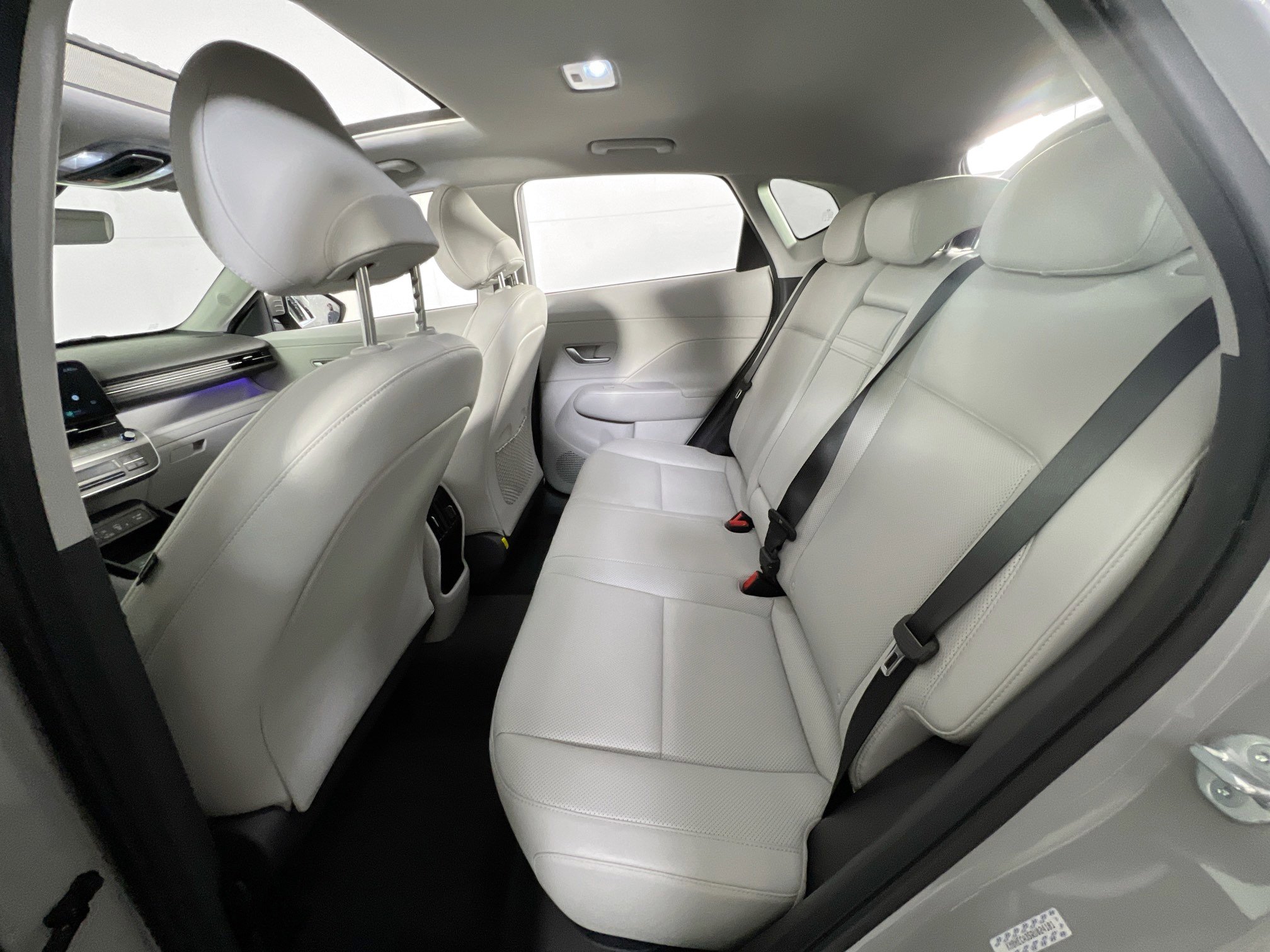 Used 2024 Hyundai Kona Limited image 26