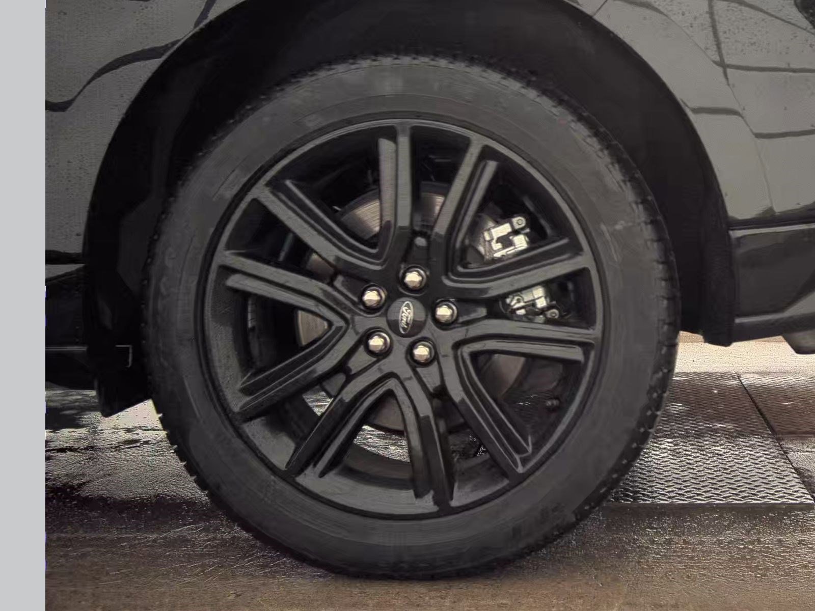 Used 2023 Ford Edge ST-Line image 12