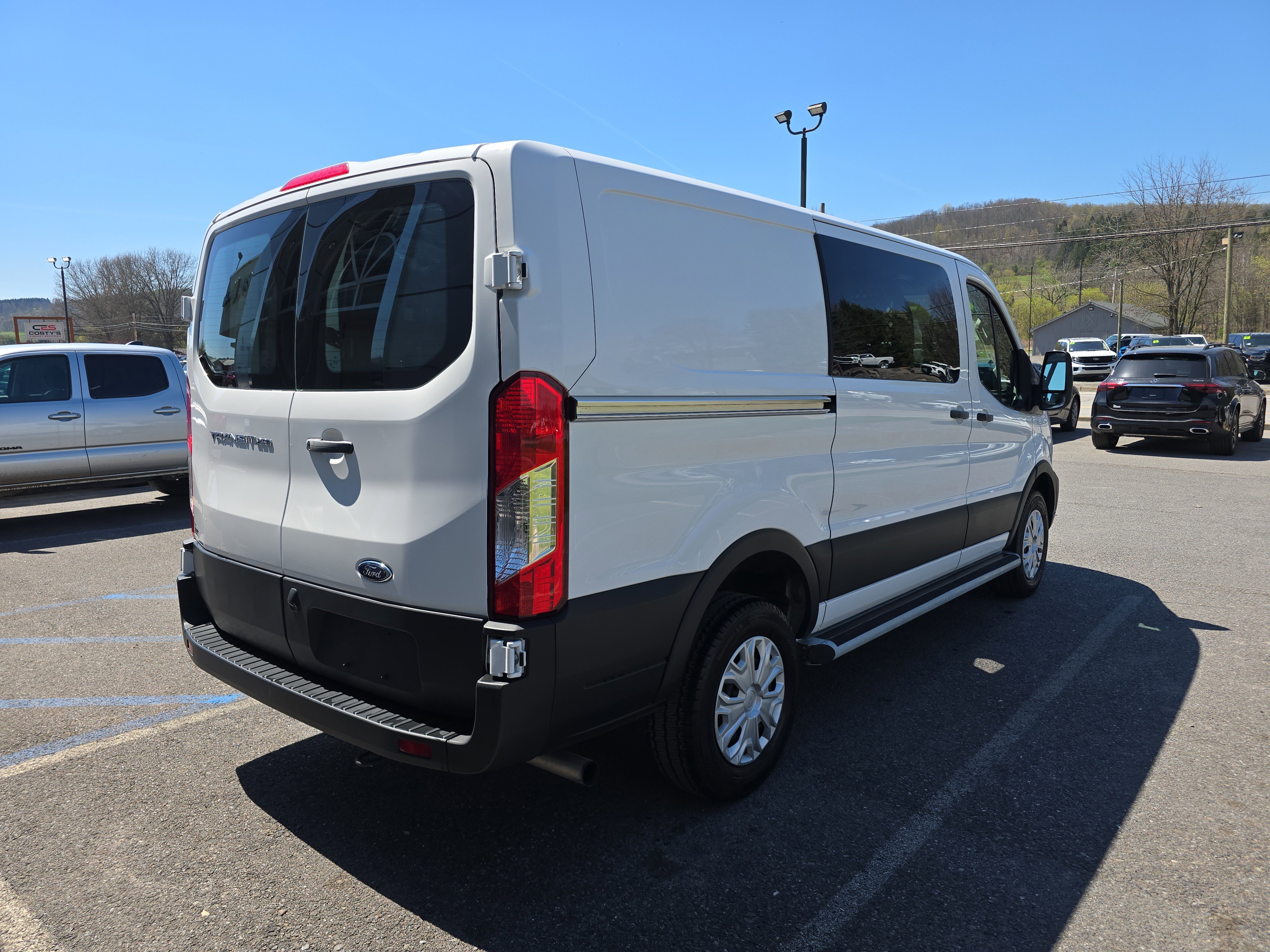 Used 2024 Ford Transit 250 Low Roof w/ Exterior Upgrade Package RWD image 3