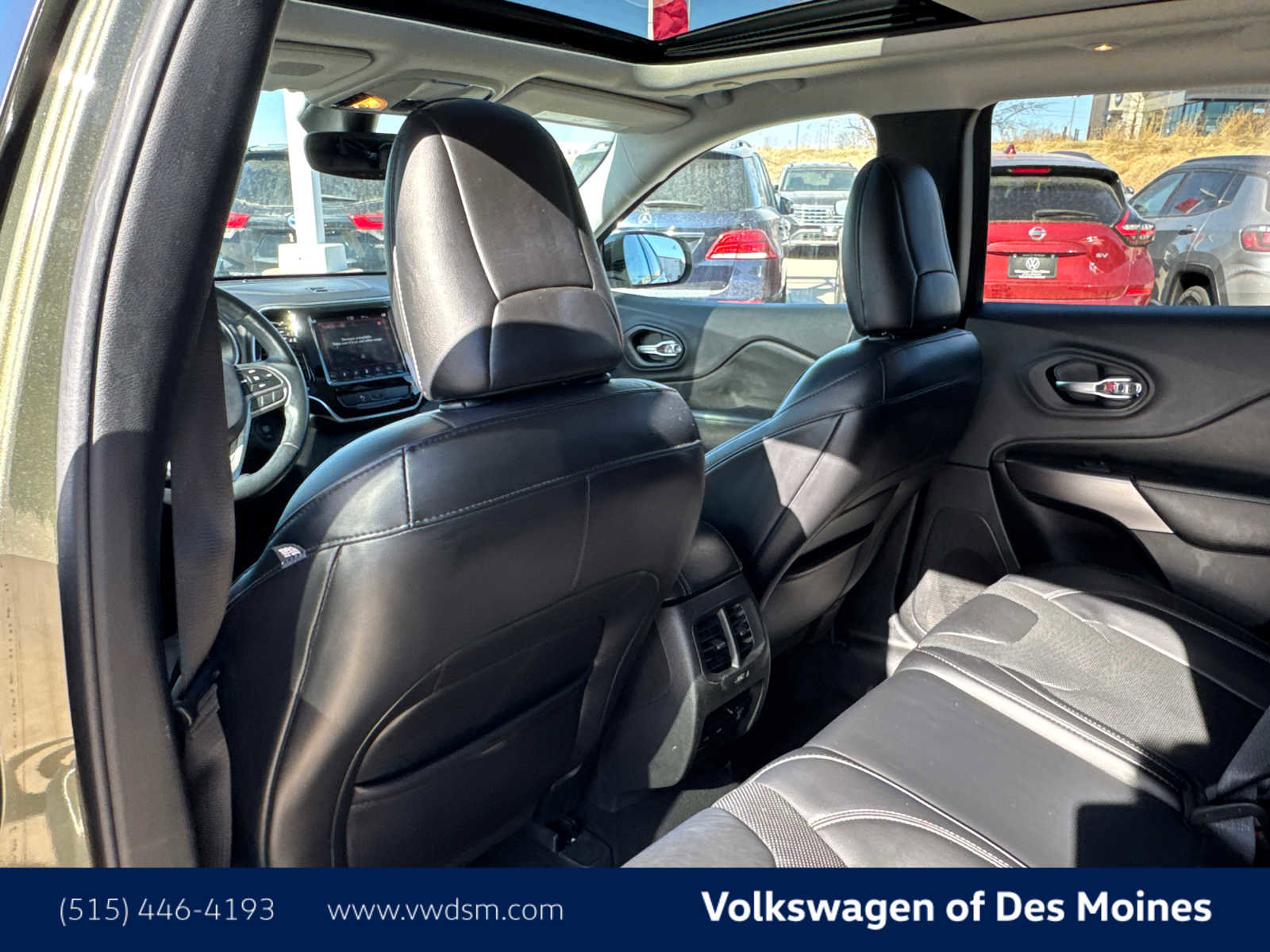 Used 2019 Jeep Cherokee Limited image 13