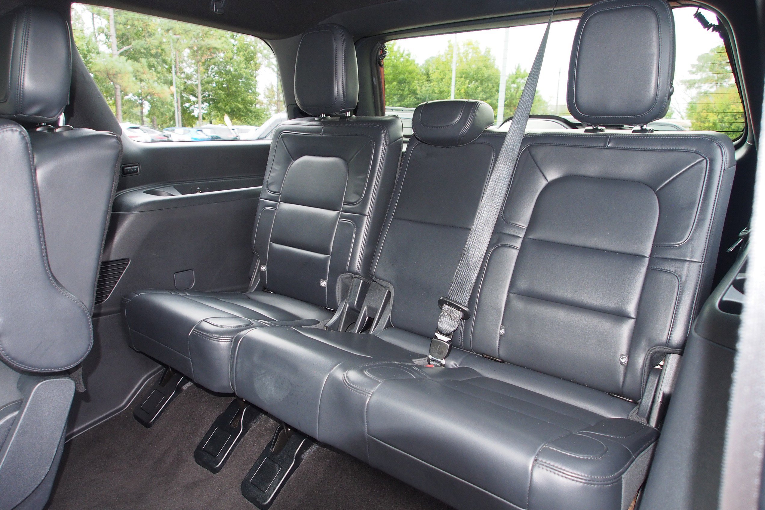 Used 2024 Lincoln Navigator Premiere image 24