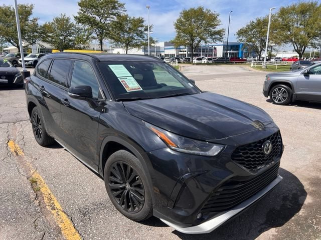 Used 2025 Toyota Highlander XSE AWD/4WD video 1