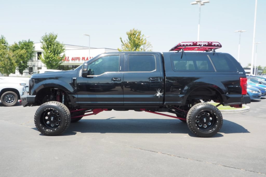 Used 2017 Ford F350 Platinum w/ Platinum Ultimate Package AWD/4WD image 4