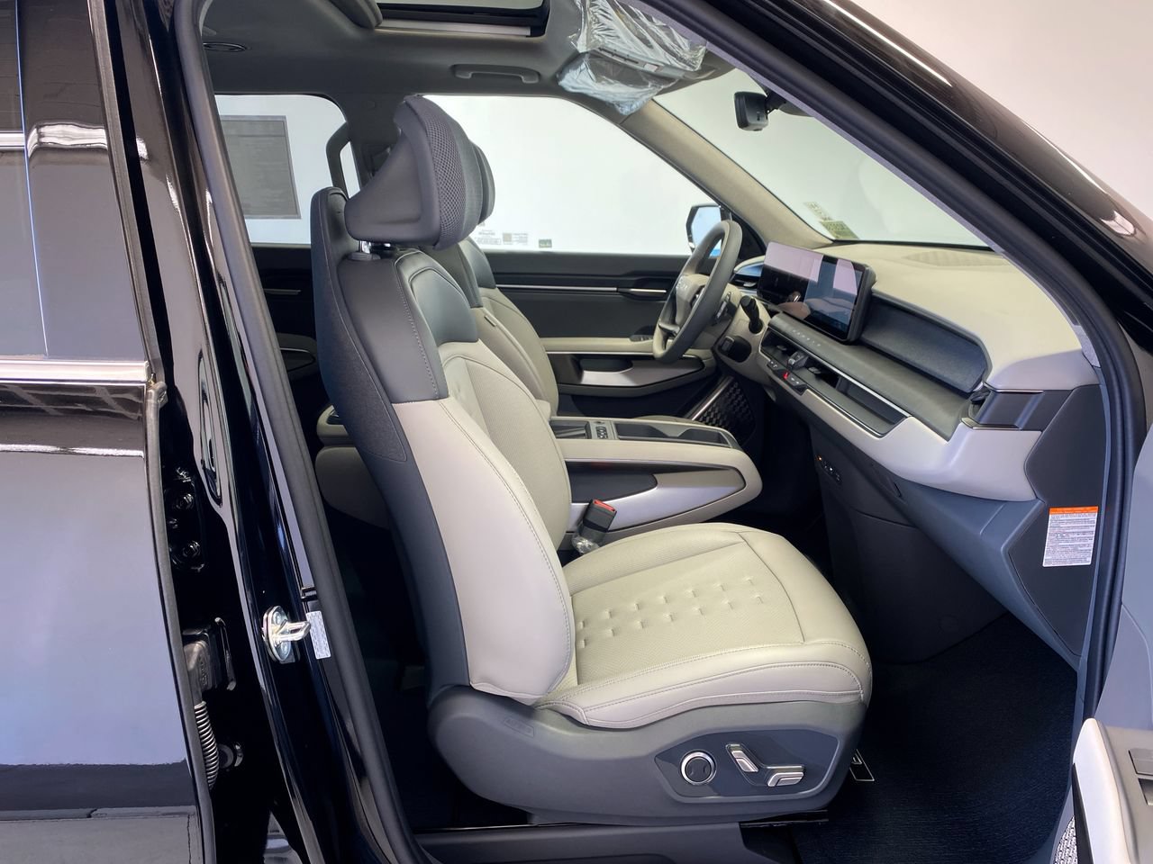 New 2026 Kia EV9 Wind AWD/4WD image 30
