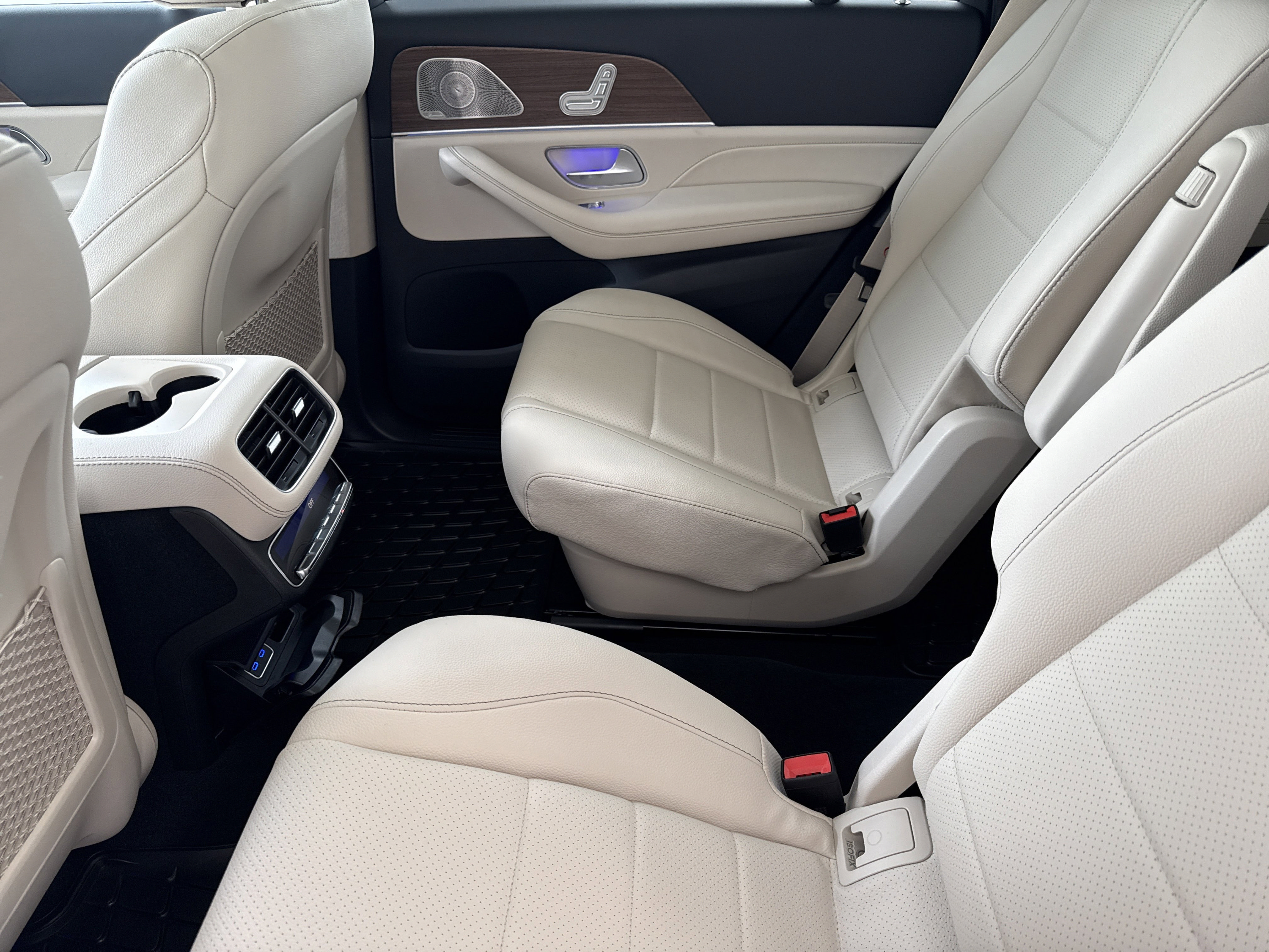 Certified 2026 Mercedes-Benz GLS 450 4MATIC image 36