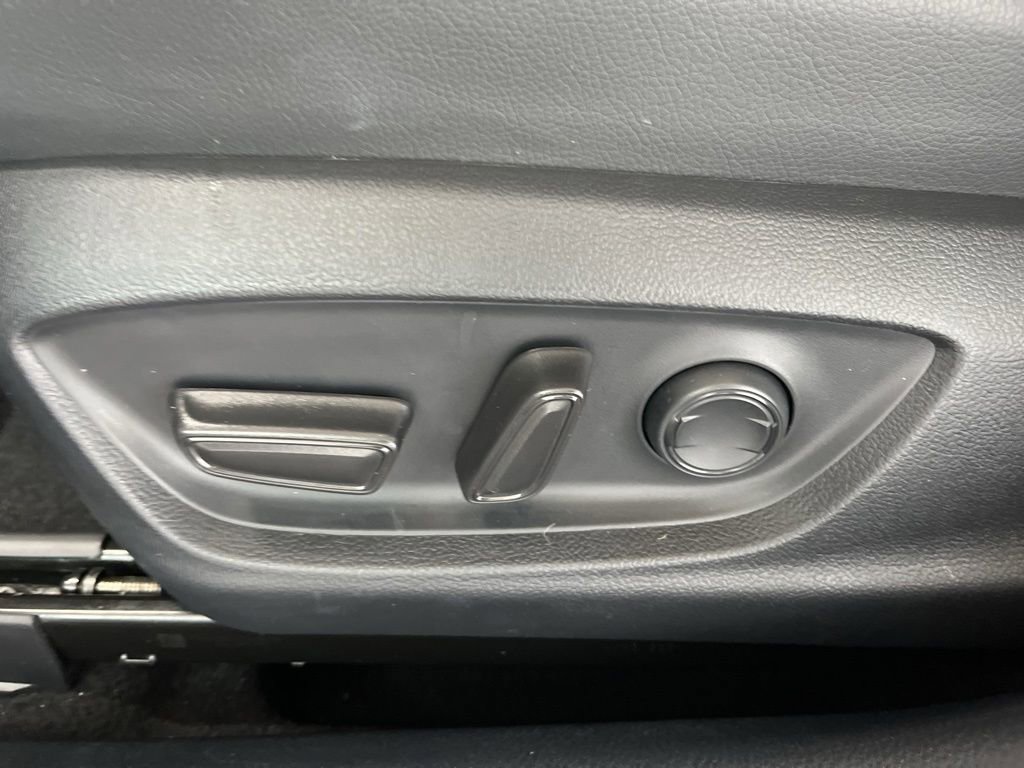 Used 2024 Toyota Camry SE AWD/4WD image 22