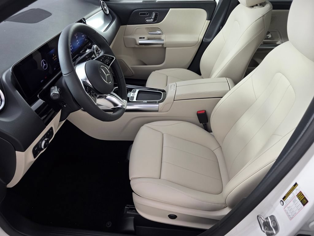 New 2026 Mercedes-Benz GLA 250 4MATIC image 6