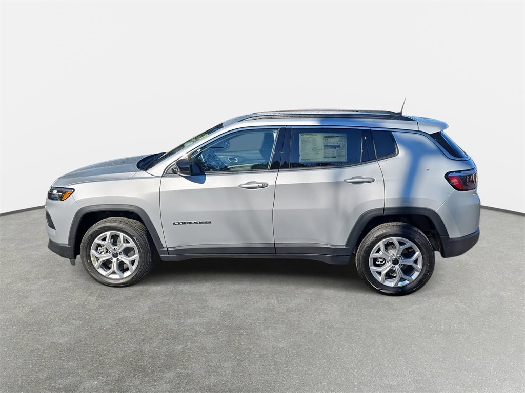 New 2026 Jeep Compass Latitude image 8