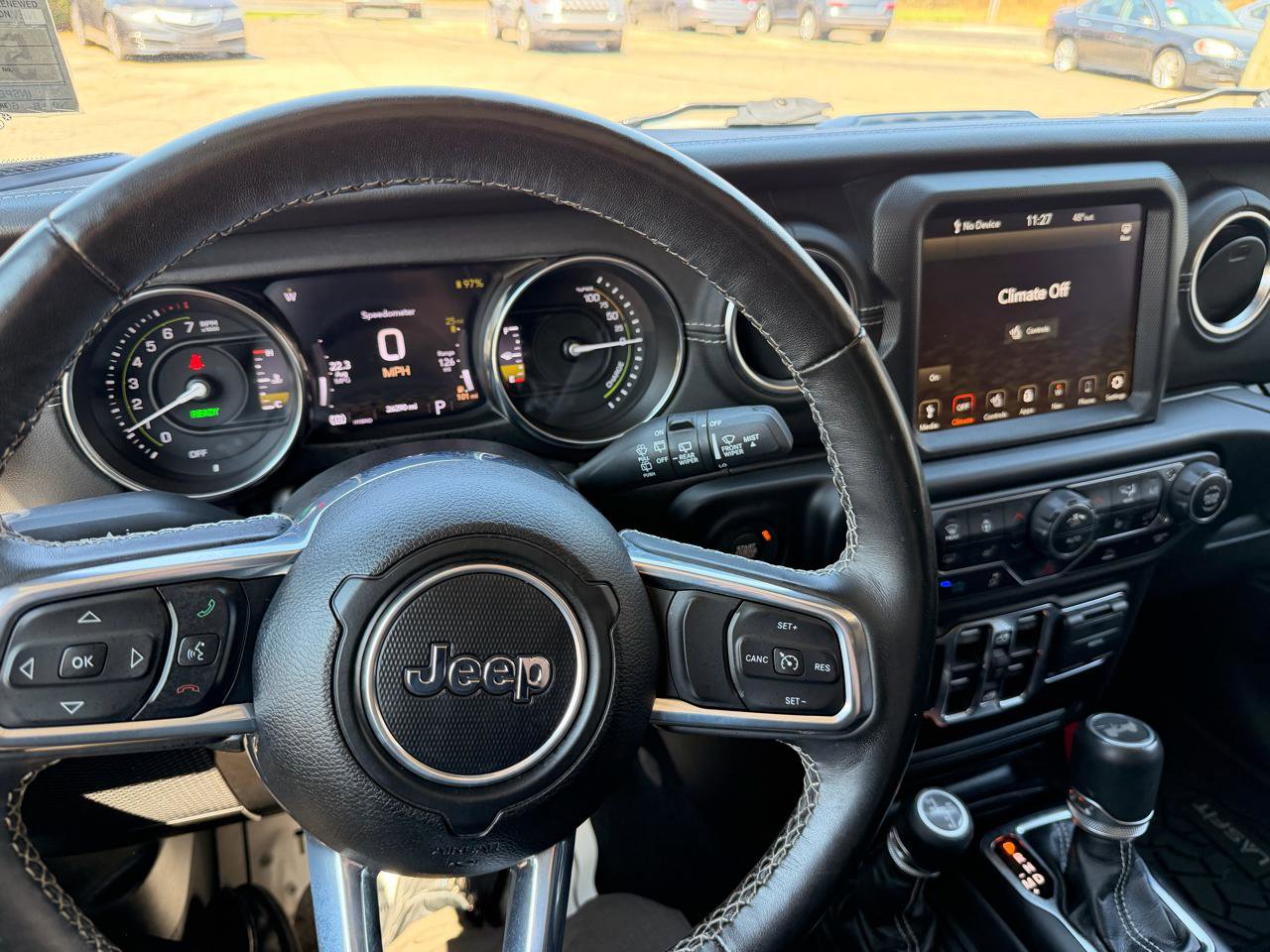 Used 2023 Jeep Wrangler Sahara w/ Cold Weather Group AWD/4WD image 31