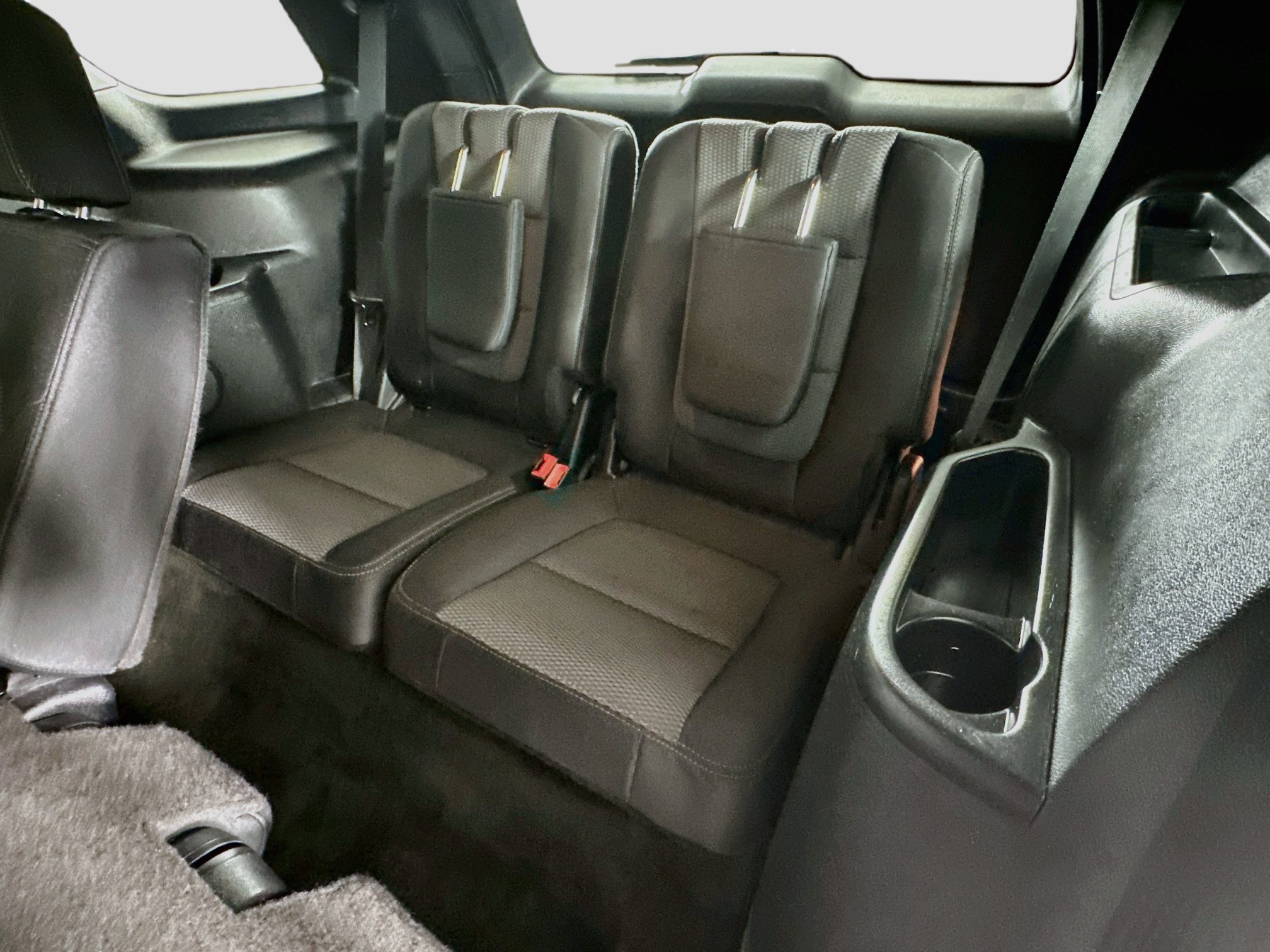 Used 2016 Ford Explorer XLT w/ Equipment Group 201A AWD/4WD image 29