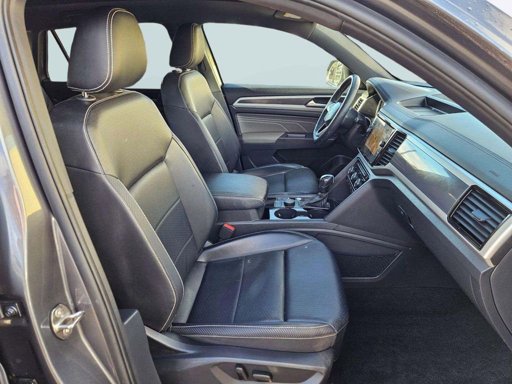 Used 2021 Volkswagen Atlas Cross Sport SEL AWD/4WD image 29